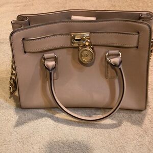 Micheal Kors Handbag